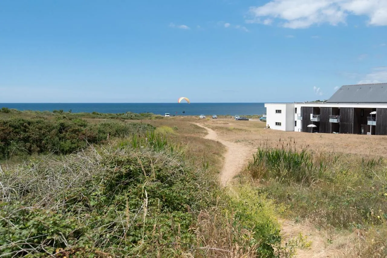 Grand Duplex Bord De Plage Avec Terrasse Par Groom Guidel France
