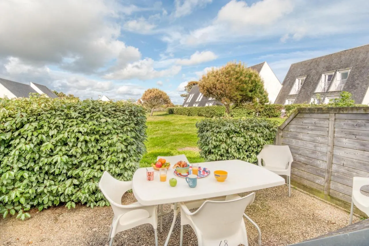 Grand Duplex Bord De Plage Avec Terrasse Par Groom Guidel