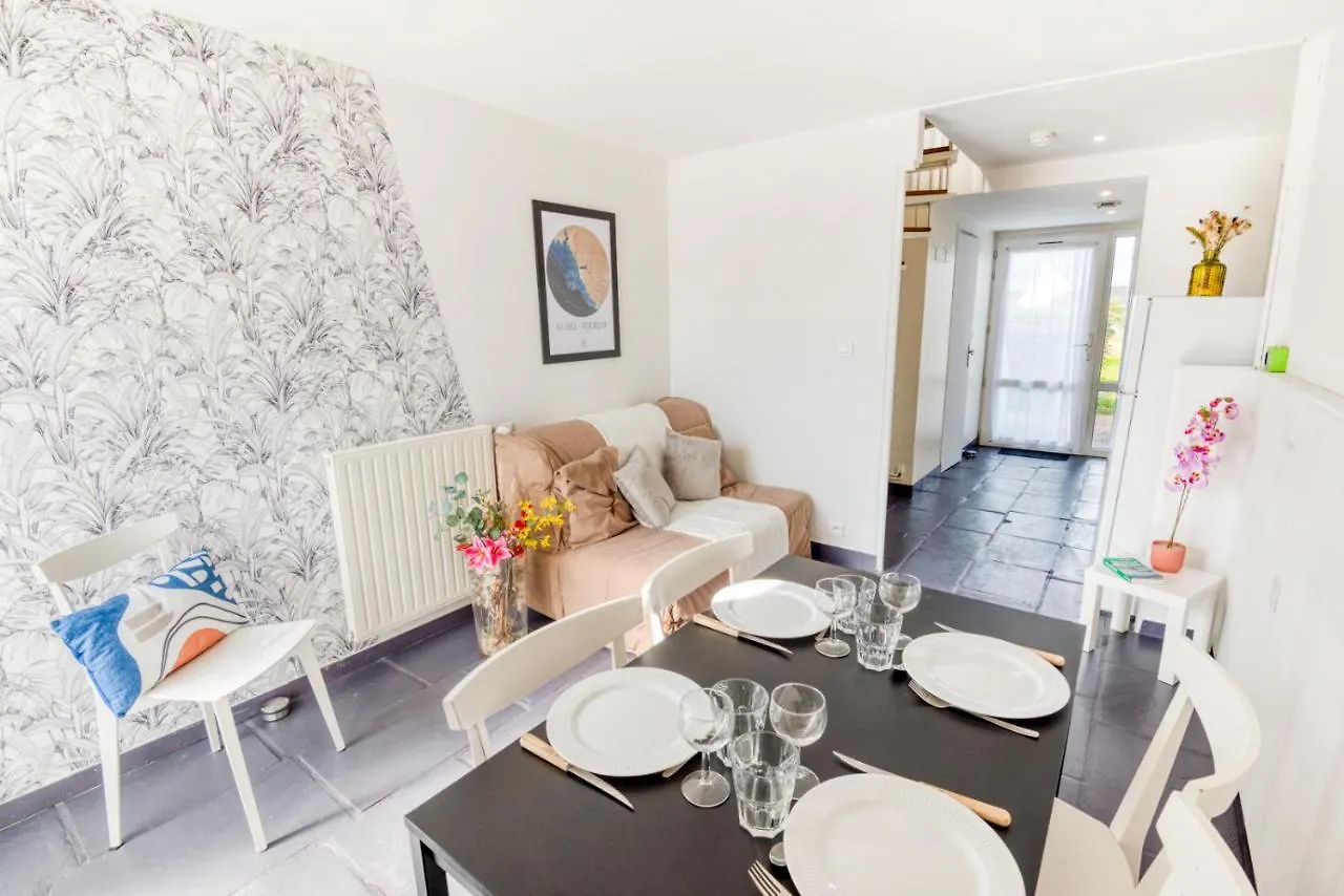 Grand Duplex Bord De Plage Avec Terrasse Par Groom Guidel